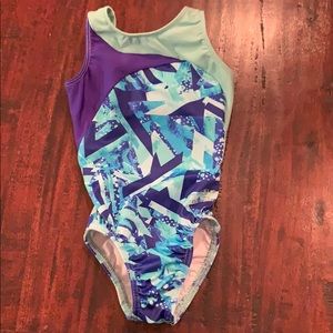 Sz 5-6 gymnastics Leo - EUC !!